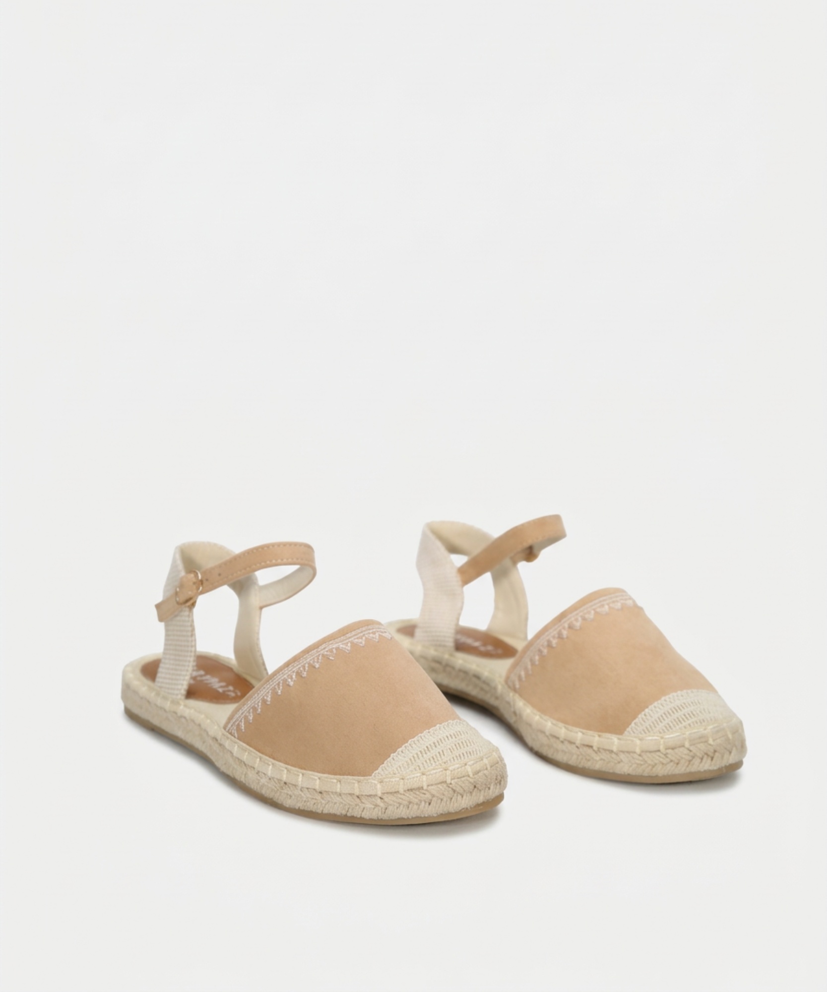 Alpercata rasa bordada image number null